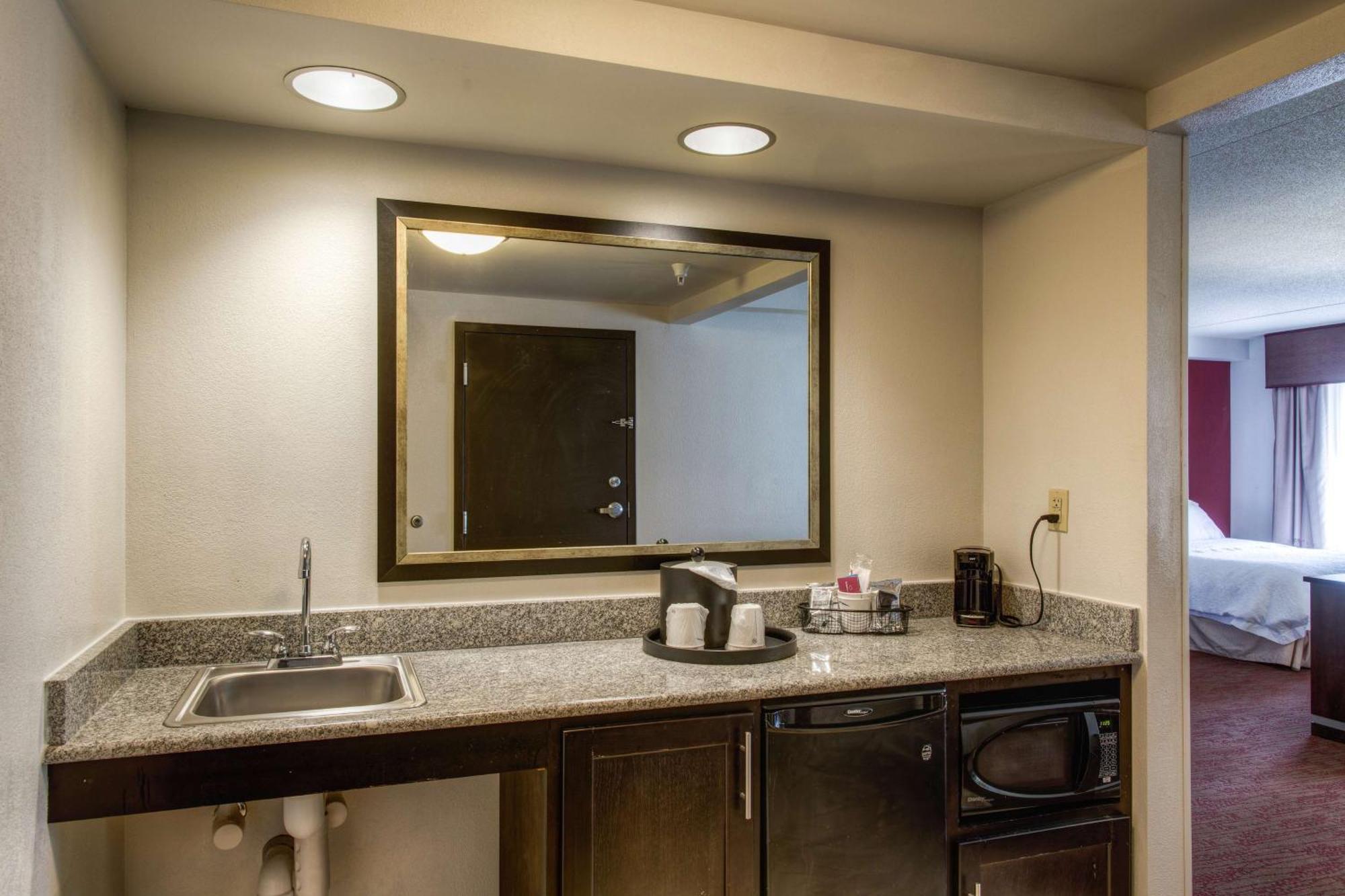 Hotel Hampton Inn&suites Detroit/airport Romulus