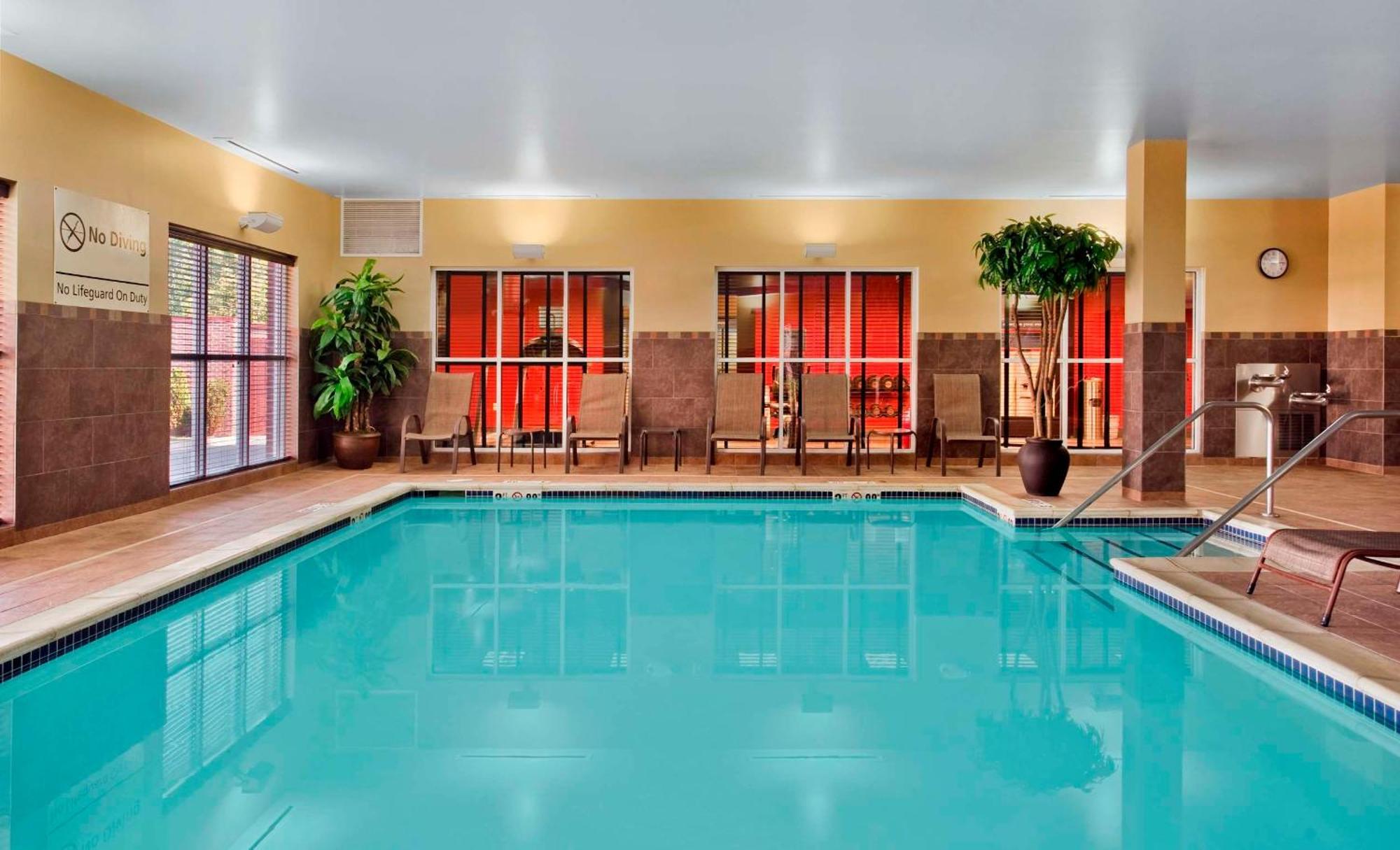 Hampton & Detroit/airport Hotel Romulus